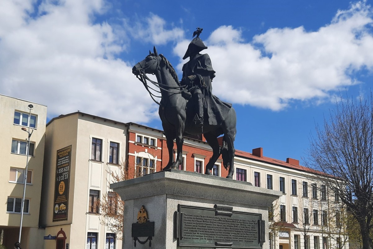 Памятник Барклаю Де Толли