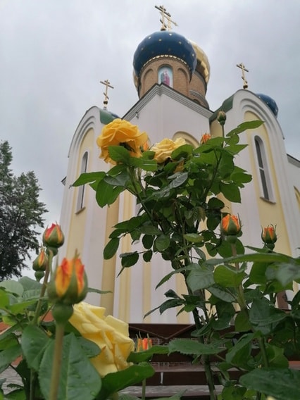 Собор Трех Святителей