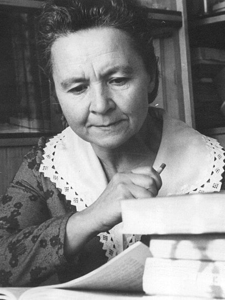 Калининград: Кученева Галина Георгиевна