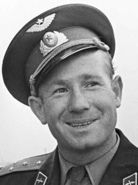 Калининград: Леонов Алексей Архипович